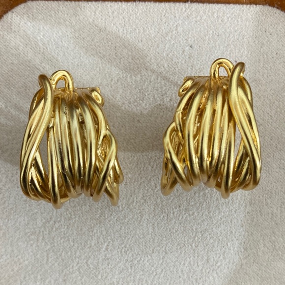 Balenciaga Elegant Gold-Tone Hoop Earrings - Picture 2 of 5